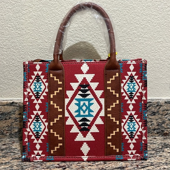 Wrangler Red Aztec Tote Bag - Picture 3 of 10